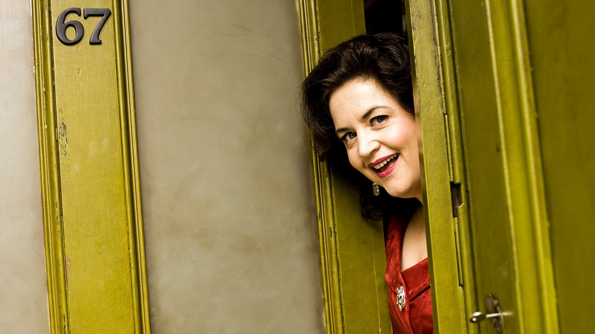 Ruth Jones as the late Carry On actress Hattie Jacques